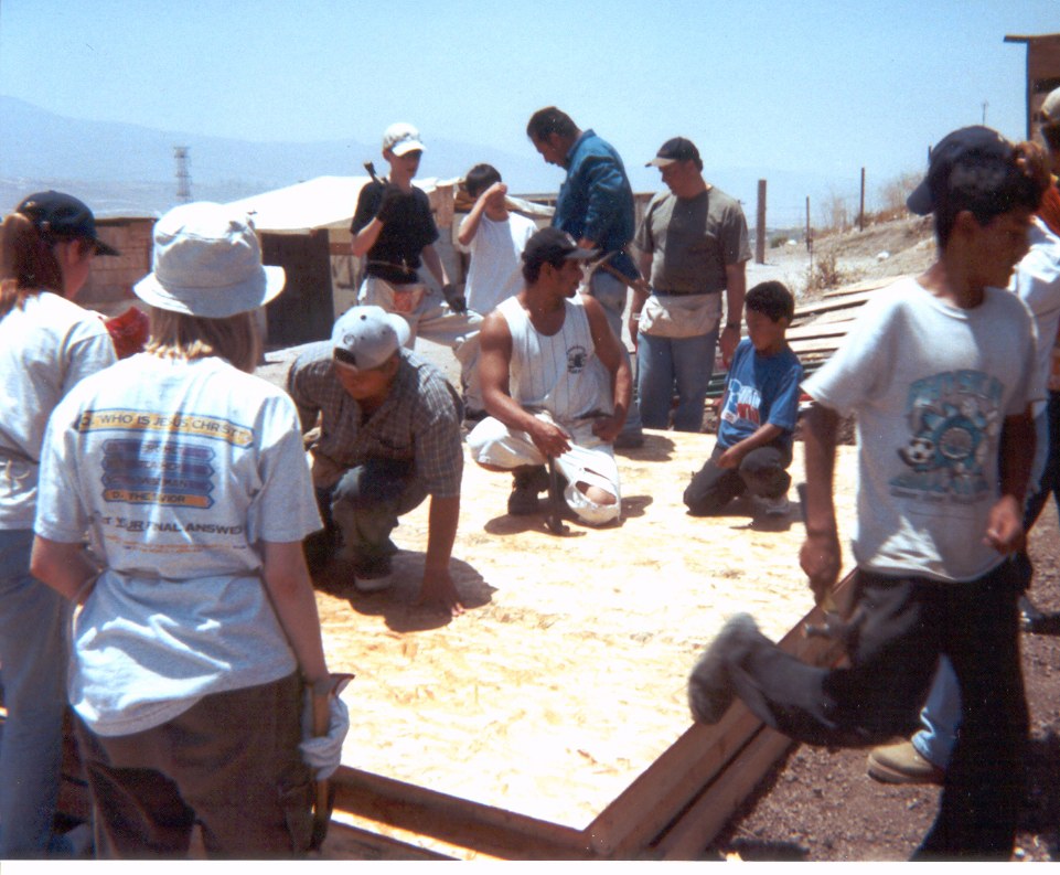 Mexicans helping